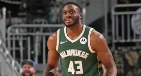 勇士队库里第五冠梦碎，科尔战术分歧致季赛失利